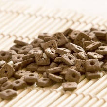 好丽友脆米棋子巧克力饼干84g韩国原装进口休闲零食品方块饼干